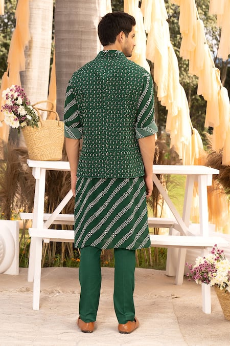 Chhavvi Aggarwal Floral Print Bundi Kurta Set