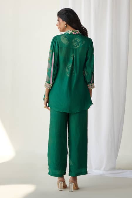 Shop_Koashee By Shubitaa_Emerald Green Silk Embroidery Shawl Neck Printed Floral Shirt Pant Set _at_Aza_Fashions