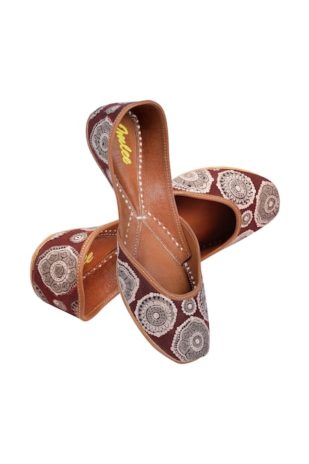 Imlee Jaipur Gerua Dabu Printed Juttis 