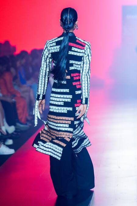 Shop Shahin Mannan Black Crepe Beads V-neck Measuring Tape Applique Dress With Flared Pant at Aza Fashions Shop_Shahin Mannan_Black Crepe Beads V-neck Measuring Tape Applique Dress With Flared Pant _at_Aza_Fashions