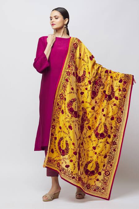 Shop Samyukta Singhania Yellow Cotton Silk Flower Cluster Phulkari Embroidered Dupatta at Aza Fashions Shop_Samyukta Singhania_Yellow Cotton Silk Flower Cluster Phulkari Embroidered Dupatta_at_Aza_Fashions