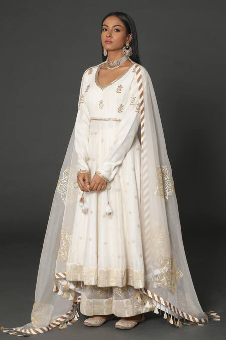 Shop_Rar Studio_Ivory Chanderi Handloom (50%silk X 50%cotton) Hand Anarkali Set  _at_Aza_Fashions