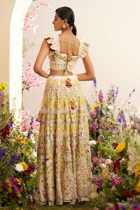 Shop Chandrima Ivory Chanderi Sequins, Beads Sweetheart Neck Floral Embroidered Bustier at Aza Fashions Shop_Chandrima_Ivory Chanderi Sequins, Beads Sweetheart Neck Floral Embroidered Bustier _at_Aza_Fashions