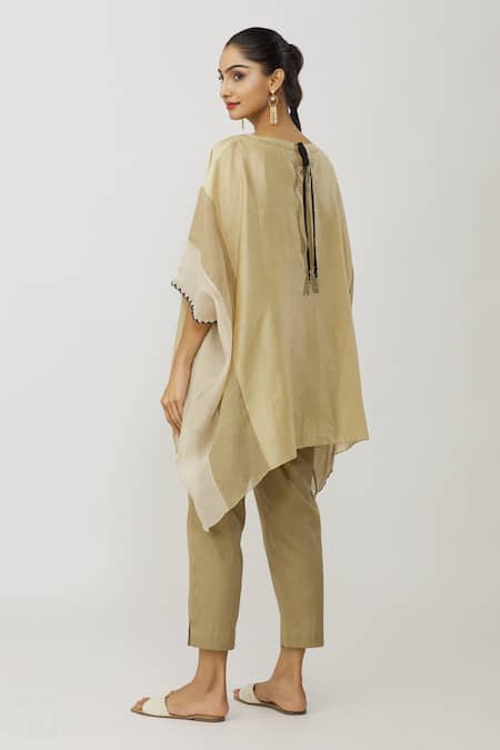 Neeta Bhargava Hand Painted Chanderi Kaftan & Pant Set 