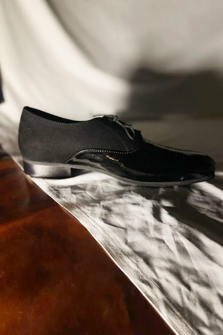 Shop SCHON ZAPATO Black Vegan Leather Lace Up Shoes at Aza Fashions Shop_SCHON ZAPATO_Black Vegan Leather Lace Up Shoes _at_Aza_Fashions