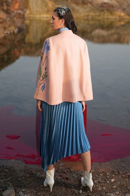 Neiza By Neeti Seth Mandarin Collar Cashmere Wool Cape 