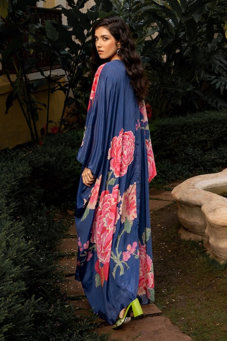 Paulmi And Harsh Blooming Floral Pattern Kaftan 