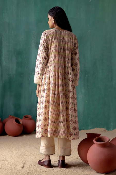 Amisha Kothari Devika Printed Kurta Pant Set 