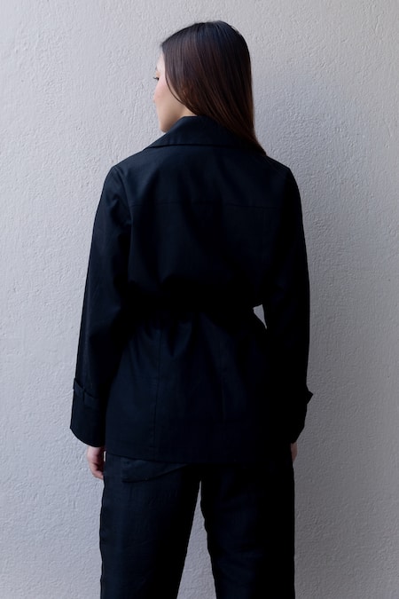 Shop Kavya Singh Kundu Black Cotton Embroidery Collared Noir Overshirt Jacket at Aza Fashions Shop_Kavya Singh Kundu_Black Cotton Embroidery Collared Noir Overshirt Jacket _at_Aza_Fashions