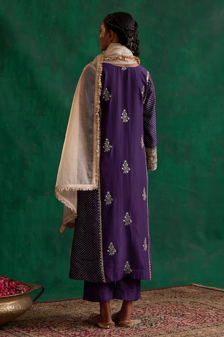Shop Rekha Agra Purple Habutai Silk, Dupatta Organza Polka Dots Hand Block Print Kurta Set at Aza Fashions Shop_Rekha Agra_Purple Habutai Silk, Dupatta Organza Polka Dots Hand Block Print Kurta Set _at_Aza_Fashions