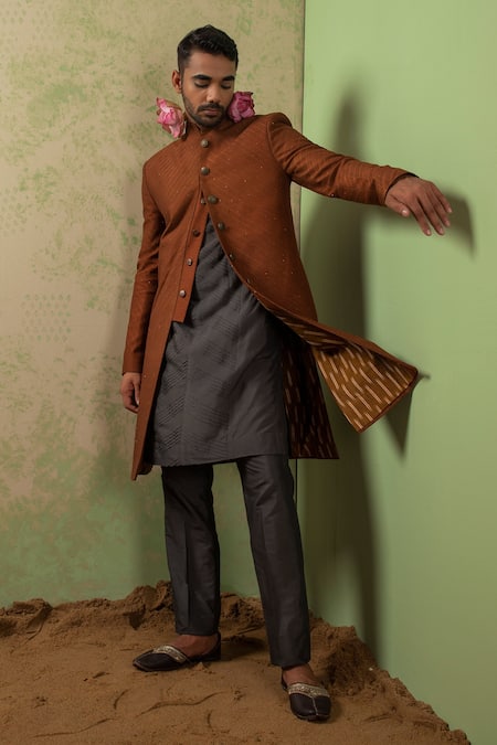 Shop Ankita Shahabadi Brown Silk Thread And Cutdana Prasint Textured Achkan at Aza Fashions Shop_Ankita Shahabadi_Brown Silk Thread And Cutdana Prasint Textured Achkan _at_Aza_Fashions