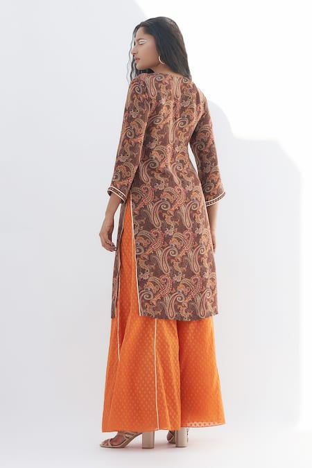 Shop Nadima Saqib Brown Crepe Mirrors, Zari, Embroidery Collared And Paisley Print Kurta at Aza Fashions Shop_Nadima Saqib_Brown Crepe Mirrors, Zari, Embroidery Collared And Paisley Print Kurta _at_Aza_Fashions