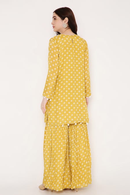 Shop Bha Sha Yellow Muslin, Net, Satin Sequins, Beads Boat Amirah Bandhani Print Kurta Set at Aza Fashions Shop_Bha Sha_Yellow Muslin, Net, Satin Sequins, Beads Boat Amirah Bandhani Print Kurta Set _at_Aza_Fashions