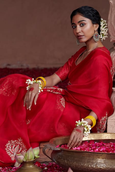 Pink City By Sarika Zari Embroidered Saree With Unstitched Blouse Piece 