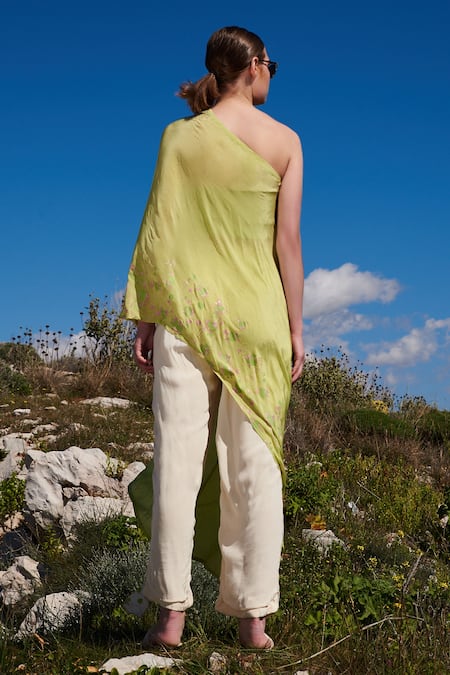 Shop Shruti Sancheti Green Crepe Embroidery Floral Print Cape And Flap Pant Set at Aza Fashions Shop_Shruti Sancheti_Green Crepe Embroidery Floral Print Cape And Flap Pant Set _at_Aza_Fashions