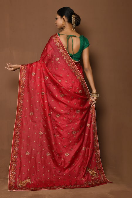Samyukta Singhania Paisley Pattern Saree 