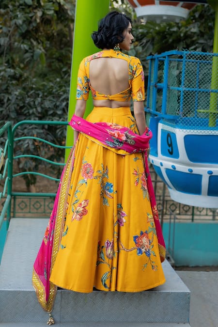 Shop Irrau By Samir Mantri Yellow Chiffon Embroidery Round Neck Floral Vine Lehenga Set at Aza Fashions Shop_Irrau By Samir Mantri_Yellow Chiffon Embroidery Round Neck Floral Vine Lehenga Set _at_Aza_Fashions