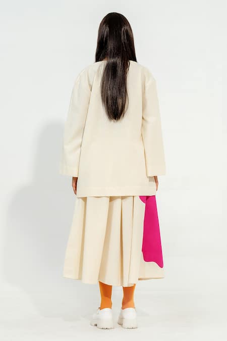 Shop_Stoique_Off White Cotton Applique Hibiscus Embroidered Skirt _at_Aza_Fashions