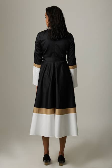 Shop Escape By Aishwarya Black Cotton Satin Round Neck Colorblock Jumpsuit at Aza Fashions Shop_Escape By Aishwarya_Black Cotton Satin Round Neck Colorblock Jumpsuit _at_Aza_Fashions