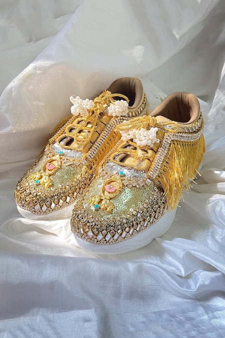 Chal Jooti Bagh-E-Nilofar Embellished Wedding Sneakers 