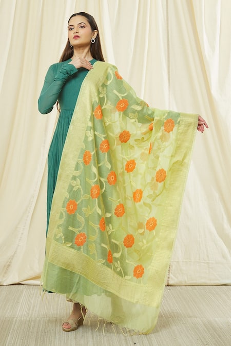Naintara Bajaj Floral Motif Pattern Dupatta 