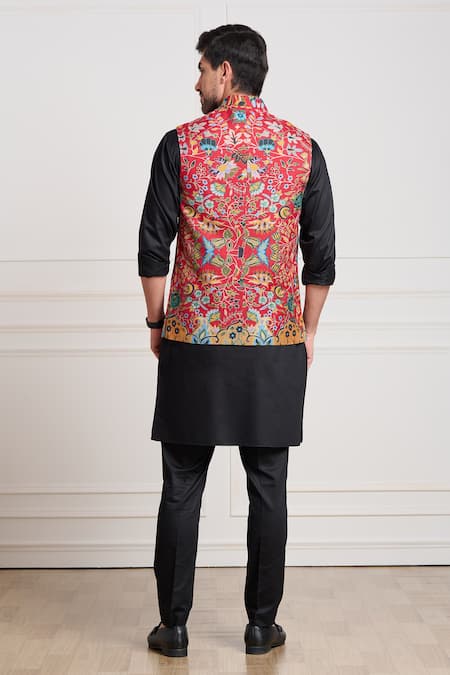 Taroob Floral Embroidered Wool Bundi 
