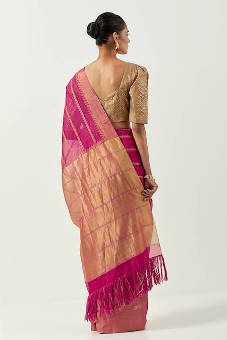 Shop_Label Earthen_Pink Chanderi Silk Embroidery Sweetheart Neck Sunahri Dhaari Saree With Blouse _at_Aza_Fashions