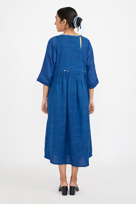 Shop JAYATI GOENKA Blue Cotton Round Neck Placed Checkered Handblock Print Dress at Aza Fashions Shop_JAYATI GOENKA_Blue Cotton Round Neck Placed Checkered Handblock Print Dress _at_Aza_Fashions