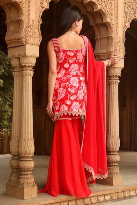 Shop Dheeru Taneja Red Organza, Crepe, Georgette Embroidery, Samrina Printed Kurta Sharara Set at Aza Fashions Shop_Dheeru Taneja_Red Organza, Crepe, Georgette Embroidery, Samrina Printed Kurta Sharara Set _at_Aza_Fashions