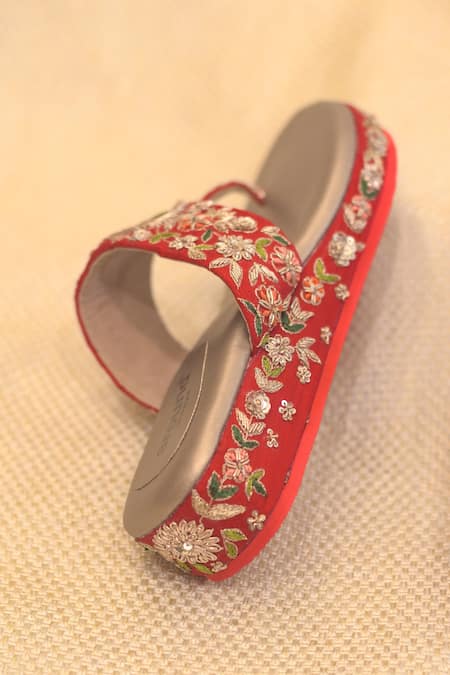 Shop_Around Always_Red Embroidery Saar Thread Wedges _at_Aza_Fashions