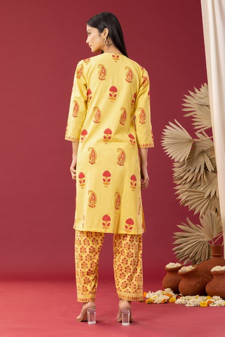 Shop Abbaran Yellow Cotton Gota Patti Round Neck Paisley And Floral Print Kurta Salwar Set at Aza Fashions Shop_Abbaran_Yellow Cotton Gota Patti Round Neck Paisley And Floral Print Kurta Salwar Set _at_Aza_Fashions
