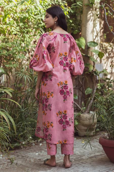 Shop Raiman Pink Cotton Floral Round Pattern Kurta And Pant Set at Aza Fashions Shop_Raiman_Pink Cotton Floral Round Pattern Kurta And Pant Set _at_Aza_Fashions