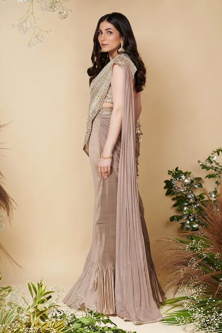 Shop Reeti Arneja Brown Chiffon, Taffeta, Organza Sequins Saraang Embroidered Saree With Blouse at Aza Fashions Shop_Reeti Arneja_Brown Chiffon, Taffeta, Organza Sequins Saraang Embroidered Saree With Blouse _at_Aza_Fashions