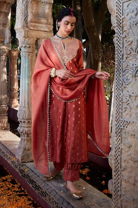 Shop Kritika Dawar Orange Chanderi, Tissue Embroidery, Diamonds Split V-neck Dabka Kurta Pant Set at Aza Fashions Shop_Kritika Dawar_Orange Chanderi, Tissue Embroidery, Diamonds Split V-neck Dabka Kurta Pant Set _at_Aza_Fashions