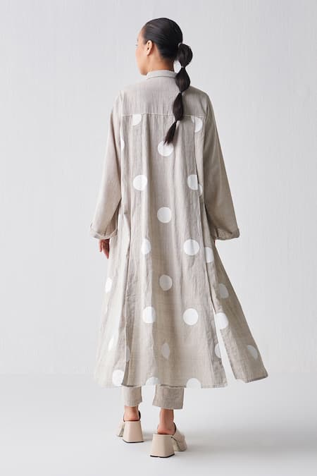 Shop Three Beige Handloom Cotton Collared Panelled Longline Shirt at Aza Fashions Shop_Three_Beige Handloom Cotton Collared Panelled Longline Shirt _at_Aza_Fashions