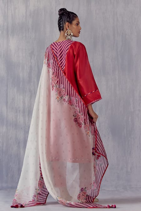 Shop Amisha Kothari Red Chanderi , Organza Embroidery Nargis Zardozi Neckline Kurta Set at Aza Fashions Shop_Amisha Kothari_Red Chanderi , Organza Embroidery Nargis Zardozi Neckline Kurta Set _at_Aza_Fashions
