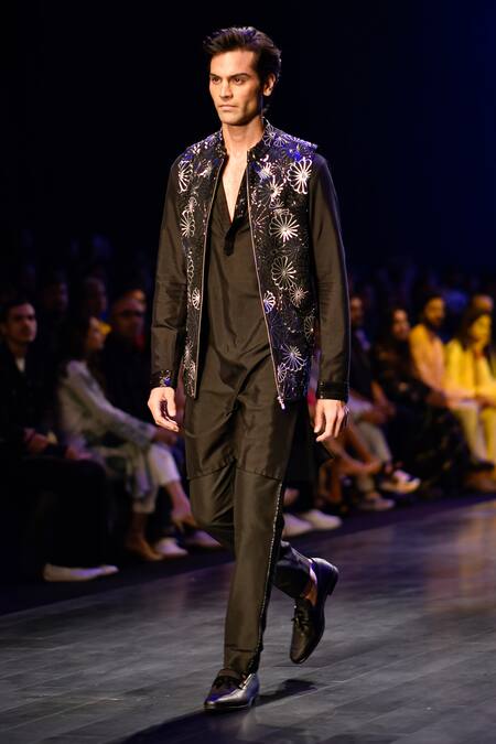 Nachiket Barve Black Sequin Embroidered Bundi & Kurta Set 