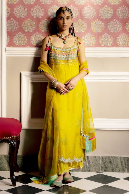 Rajiramniq Fariba Hand Embroidered Kurta Set 