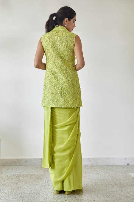 Shop_Mishru_Green Organza Embroidered 3d Flower Jacket Notched Lapel Irine Saree Set _at_Aza_Fashions