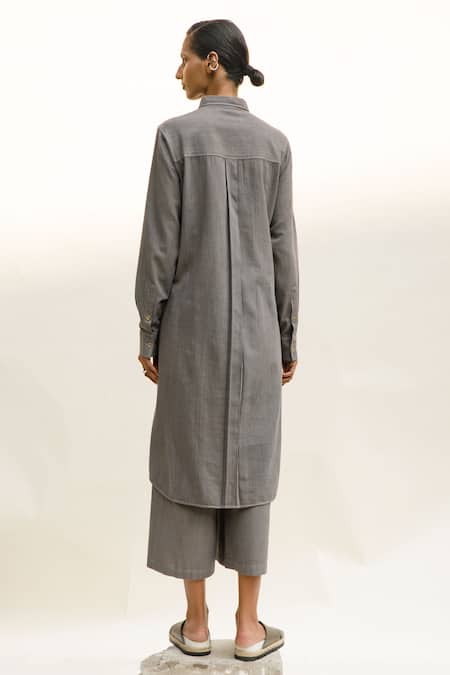 Shop Urvashi Kaur Grey Cotton Collared Misa Stripe Pattern Shirt Dress at Aza Fashions Shop_Urvashi Kaur_Grey Cotton Collared Misa Stripe Pattern Shirt Dress _at_Aza_Fashions