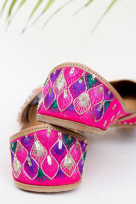 Shop_Jutti Express_Pink Embroidered Peacock Juttis _at_Aza_Fashions