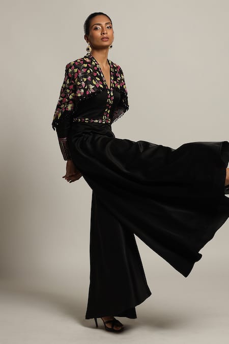 Shop Sejal Kamdar Black Gajji Silk Embellished Cut Pipe V Neck Cape Jumpsuit at Aza Fashions Shop_Sejal Kamdar_Black Gajji Silk Embellished Cut Pipe V Neck Cape Jumpsuit_at_Aza_Fashions