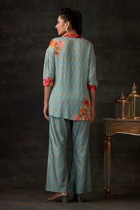 Shop Shilpi Gupta Grey Pant Viscose , Shirt Poly Floral, Geometric Print And Set at Aza Fashions Shop_Shilpi Gupta_Grey Pant Viscose , Shirt Poly Floral, Geometric Print And Set _at_Aza_Fashions