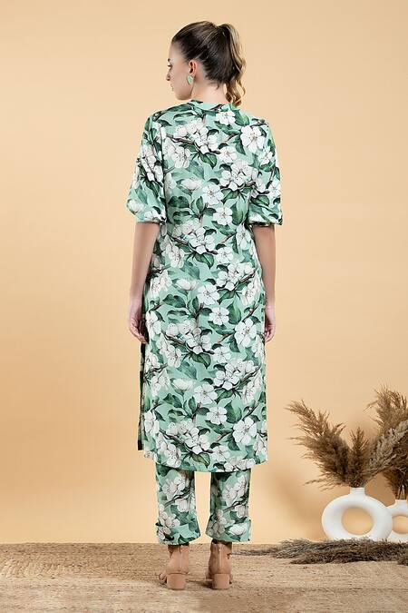Shop_Divi By Sonal Khandelwal_Green Muslin(viscose) Printed Wild Floral V Neck Apple Tunic And Pant Set _at_Aza_Fashions