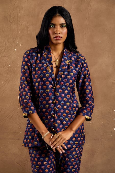 Label Kinjal Modi Printed Blazer And Pant Set 