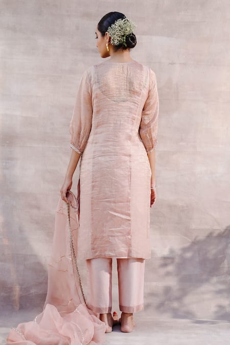 Shop Label Mansi Nagdev Pink Tissue, Chanderi Embroidery, Sequins V-neck Afreen Bodice Kurta Set at Aza Fashions Shop_Label Mansi Nagdev_Pink Tissue, Chanderi Embroidery, Sequins V-neck Afreen Bodice Kurta Set _at_Aza_Fashions