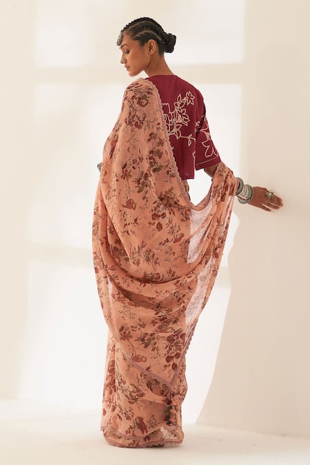 Shop Kasturi Kundal Red Linen Embroidery Round Kaner Pure Handloom Saree With Unstitched Blouse at Aza Fashions Shop_Kasturi Kundal_Red Linen Embroidery Round Kaner Pure Handloom Saree With Unstitched Blouse _at_Aza_Fashions