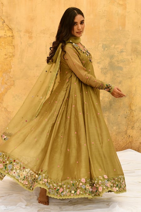 Shop Label Niti Bothra Green Silk, Bamboo Embroidery V-neck Flower Angarkha Anarkali Set at Aza Fashions Shop_Label Niti Bothra_Green Silk, Bamboo Embroidery V-neck Flower Angarkha Anarkali Set _at_Aza_Fashions