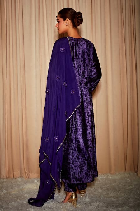 Shop Dohr India Purple Silk, Velvet, Organza Embroidery Round Neck Kurta Set With Dupatta at Aza Fashions Shop_Dohr India_Purple Silk, Velvet, Organza Embroidery Round Neck Kurta Set With Dupatta _at_Aza_Fashions