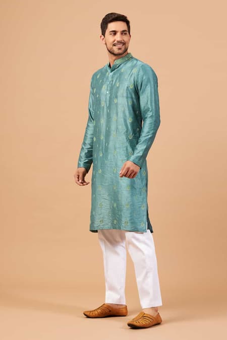 Hilo Design Greafy Floral Embroidered Kurta Set 